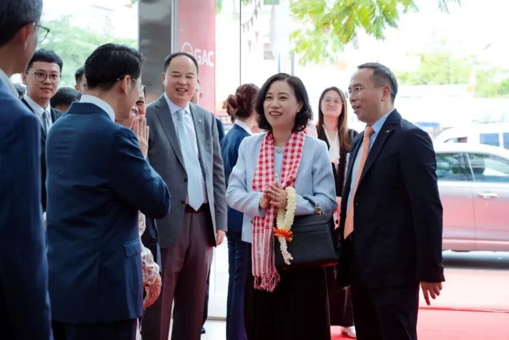 广汽与TH集团签署柬埔寨KD工厂合作协议，共同推动本地化发展