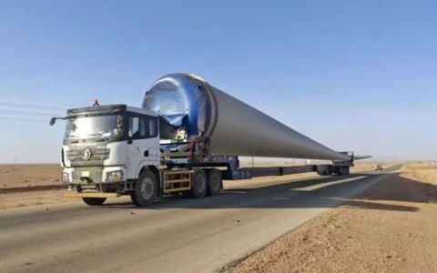 陕汽重卡创造鲁卜哈利沙漠中的运输奇迹