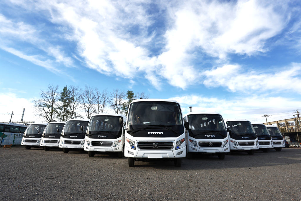 北汽福田向中东大客户交付100台定制校车，助力教育通勤本土化战略