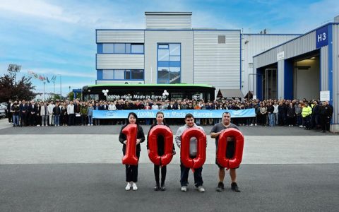 比亚迪匈牙利工厂第1000辆电动大巴下线