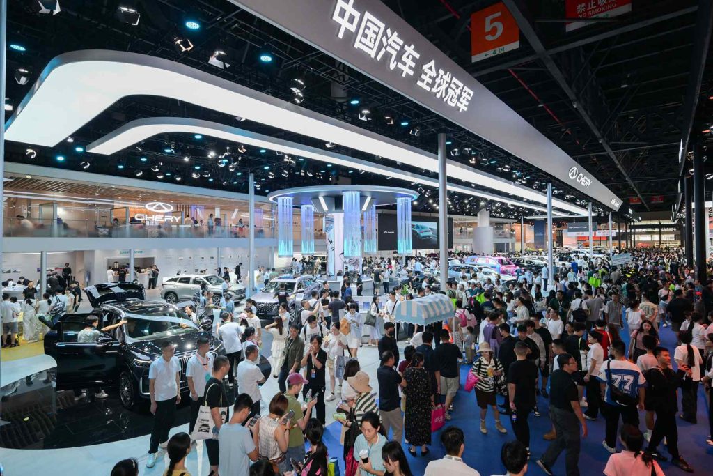 奇瑞集团8月销售汽车24.3万辆，其中出口12.95万辆，创单月出口新高！ 保持出口第一、获得J.D.Power质量评价三项自主第一