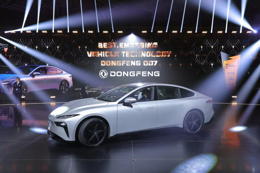 喜！报！速！递！东风奕派eπ007在海外获奖啦！