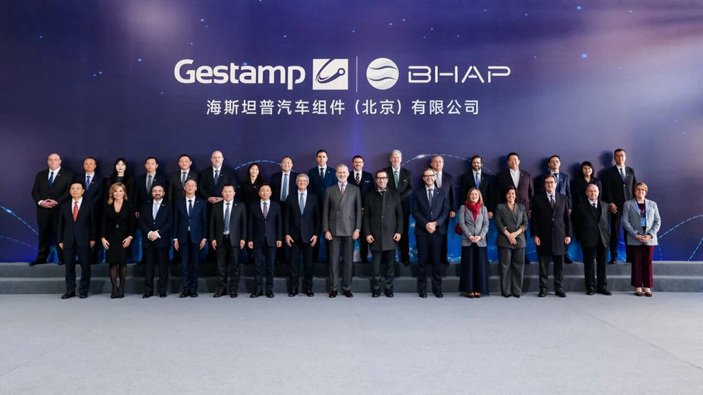 西班牙国王费利佩六世为享界 S9T 驻足：它“非常美”