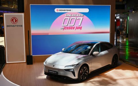 东风奕派eπ007新加坡上市，东风进出口积极拓展东南亚高端市场