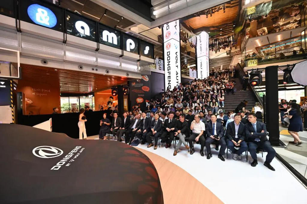 东风奕派eπ007新加坡上市，东风进出口积极拓展东南亚高端市场