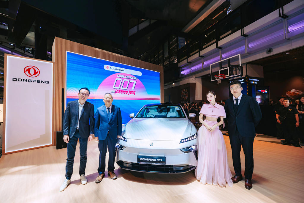 东风奕派eπ007新加坡上市，东风进出口积极拓展东南亚高端市场