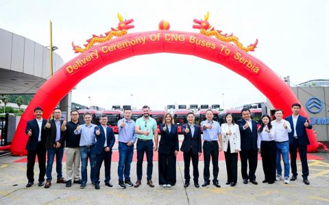 实力圈粉欧洲！金旅天然气公交批量远销塞尔维亚