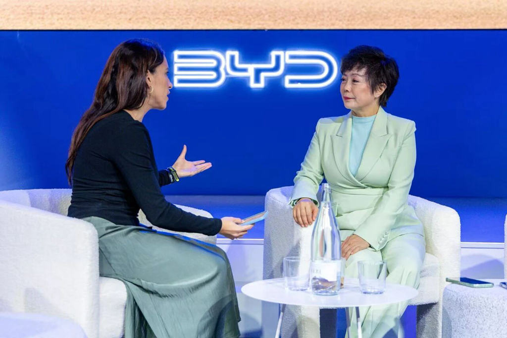 比亚迪元UP插混版欧洲首发，加速本地化进程