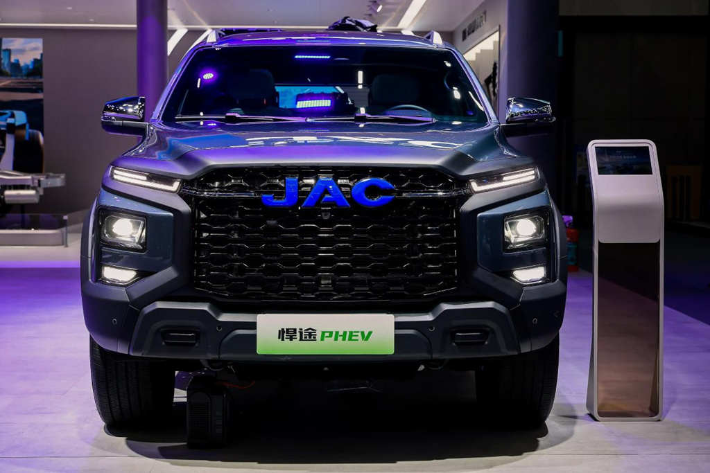 用户共创，定义未来！江汽集团广州车展展现用户多元出行新生态