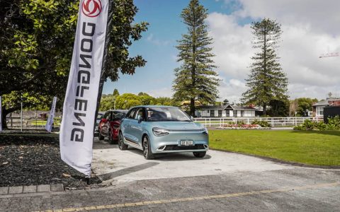 三车登场、展厅开业！东风汽车圈粉新西兰