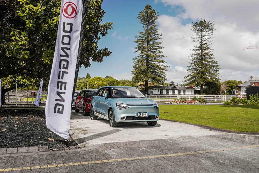 三车登场、展厅开业！东风汽车圈粉新西兰