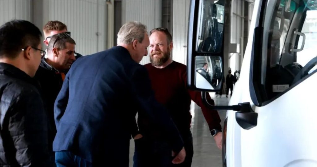 硬核实力叩响澳洲市场 东风进出口以 “可靠”车型深耕右舵蓝海