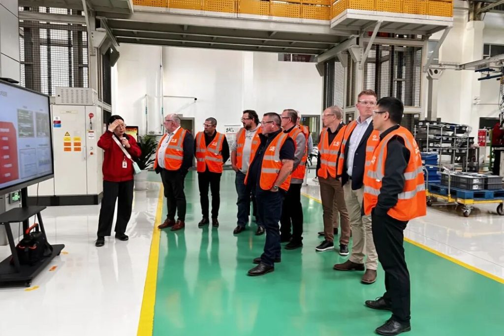 硬核实力叩响澳洲市场 东风进出口以 “可靠”车型深耕右舵蓝海