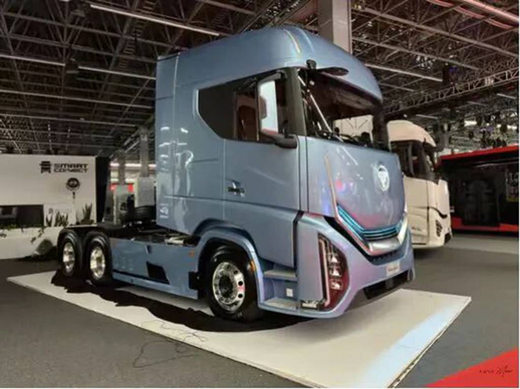 福田汽车闪耀Expo Transporte 2025，全新智能重卡GALAXUS 9登陆墨西哥