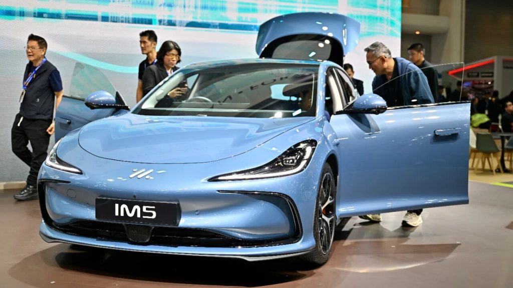 智己汽车携IM5闪耀登陆2025泰国车展！