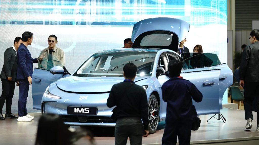 智己汽车携IM5闪耀登陆2025泰国车展！
