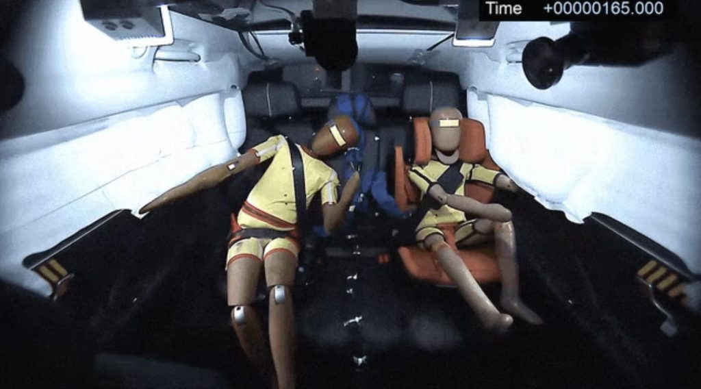 欧澳“双五星”安全认证！广汽埃安AION V重塑安全新标杆