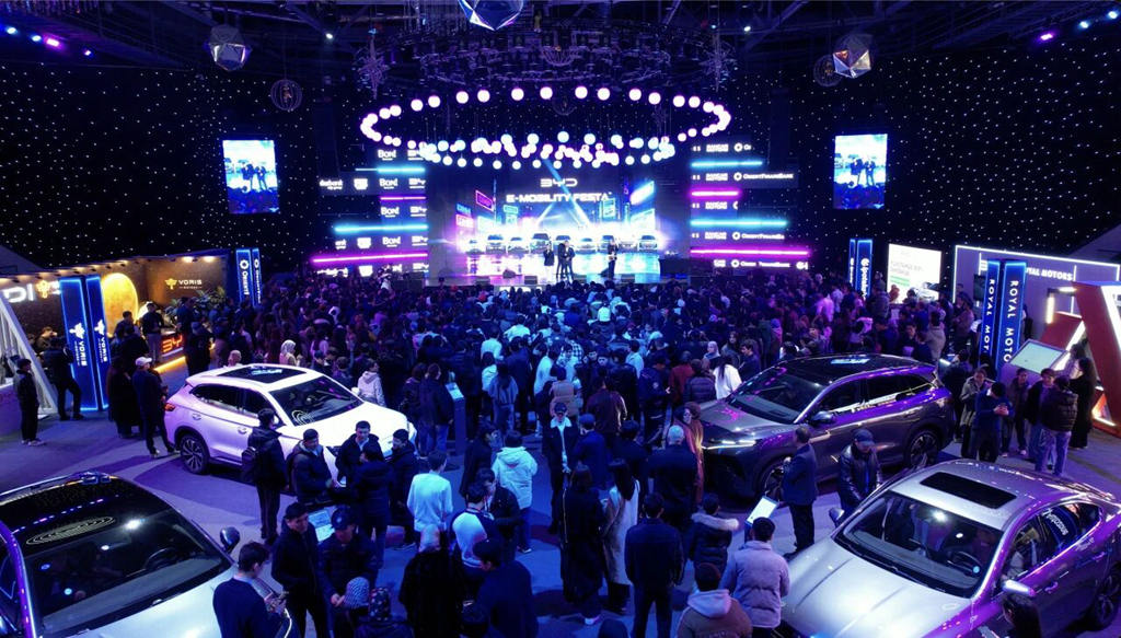 比亚迪2025乌兹别克斯坦电动出行嘉年华圆满收官 唐L重磅发布