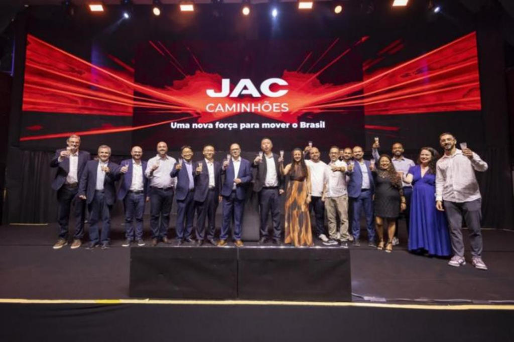 深耕南美，再启新程！江汽集团轻重卡产品正式登陆巴西市场