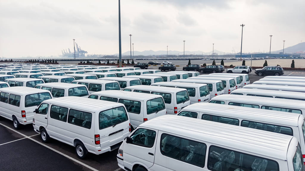 金杯海狮批量交付海外市场 全球布局稳步推进