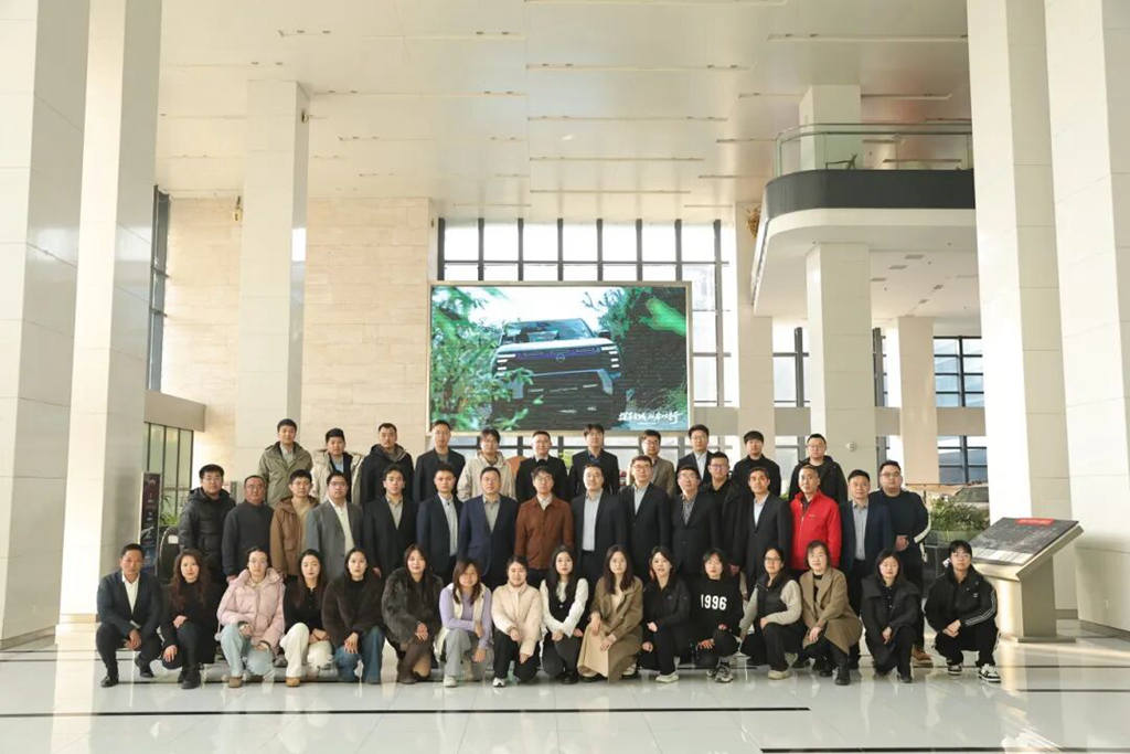 征战四海再启新程，东风进出口公司皮卡海外事业部2025圆满收官