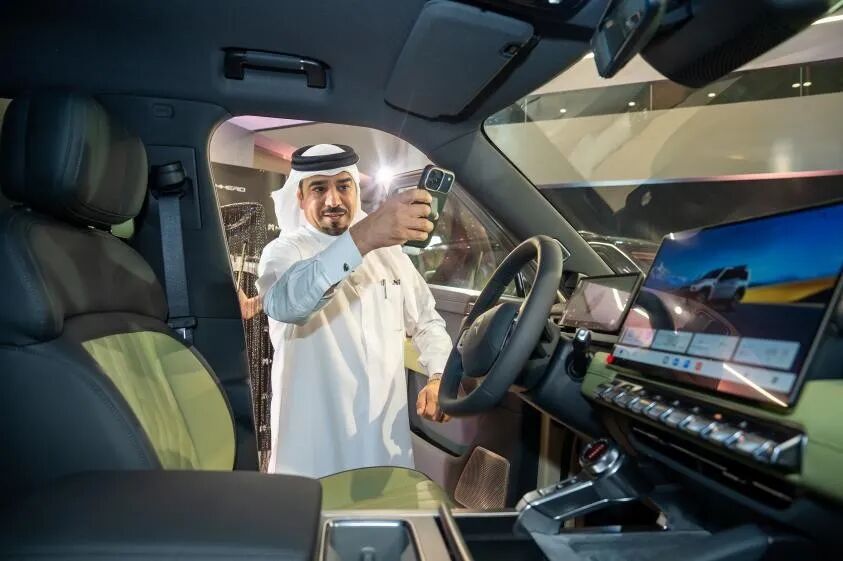 MHERO 猛士海外版卡塔尔旗舰店开业！MHERO II 首秀即出圈，深耕中东豪华越野市场