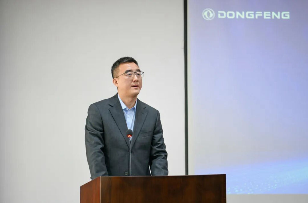 变革焕新，决胜2026！东风中重型商用车海外军团整装出征！