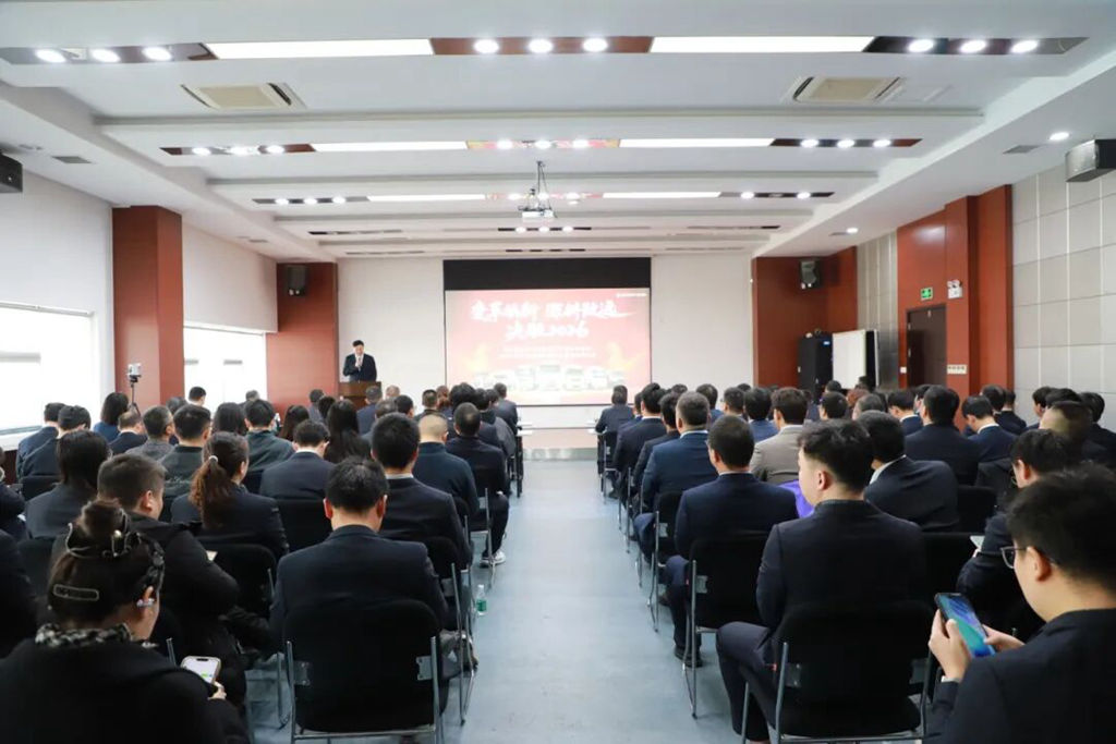 变革焕新，决胜2026！东风中重型商用车海外军团整装出征！