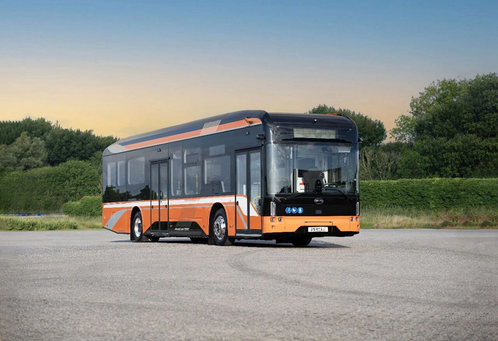 比亚迪连续三年蝉联新能源客车出口冠军！