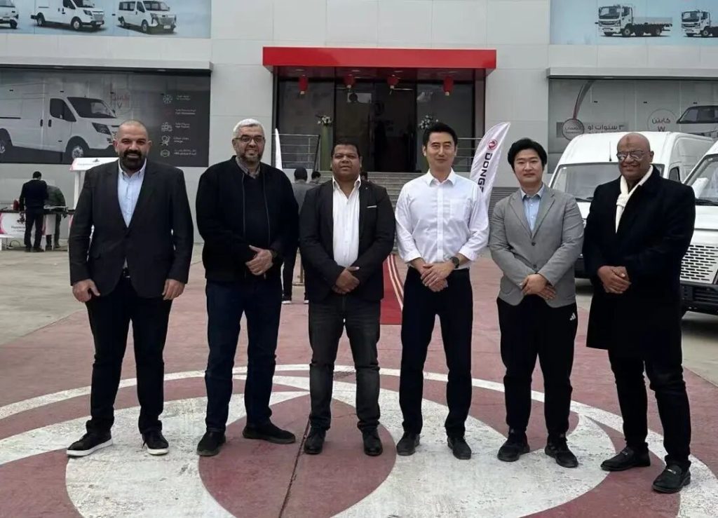 东风轻型商用车埃及旗舰店开业，续写国际化新篇章