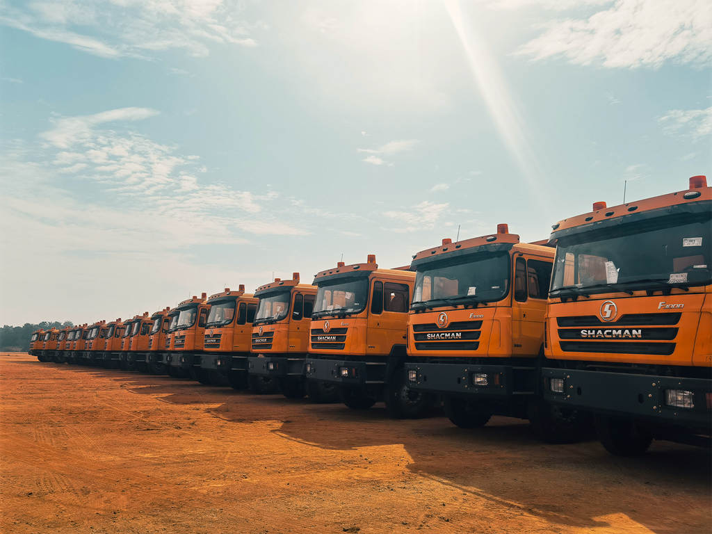 Over 1,000 SHACMAN Trucks Operate at Peak Efficiency, Powering the Full Line Connection of the Trans-Guinean Railway
