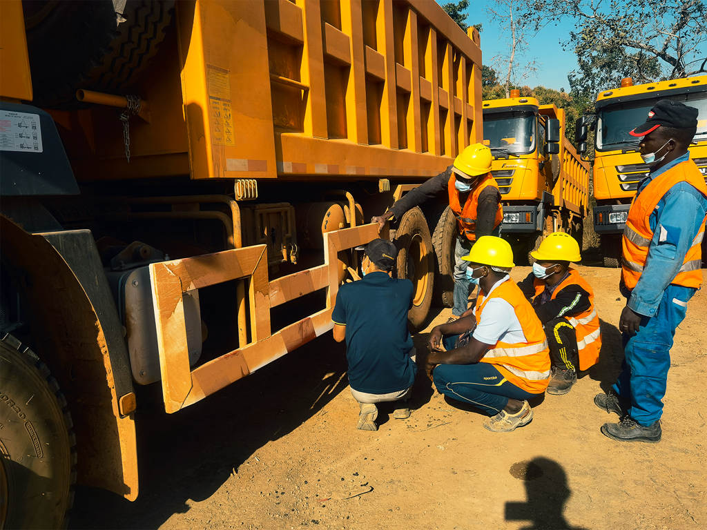 Over 1,000 SHACMAN Trucks Operate at Peak Efficiency, Powering the Full Line Connection of the Trans-Guinean Railway
