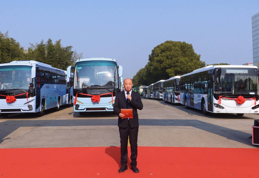 开门红!15亿!3000台苏州金龙海格客车启程阿尔及利亚