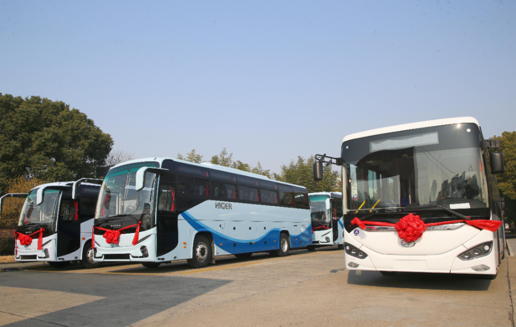 法士特助力苏州金龙开拓非洲市场