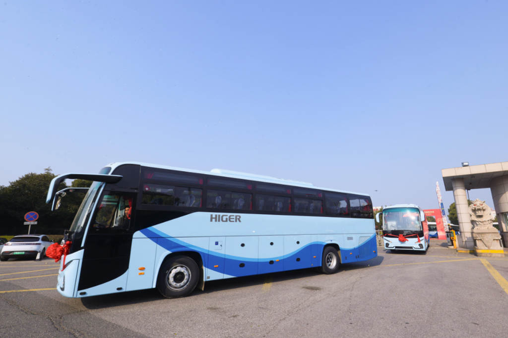 开门红!15亿!3000台苏州金龙海格客车启程阿尔及利亚