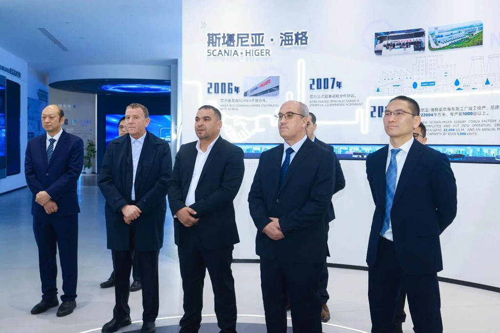 开门红!15亿!3000台苏州金龙海格客车启程阿尔及利亚