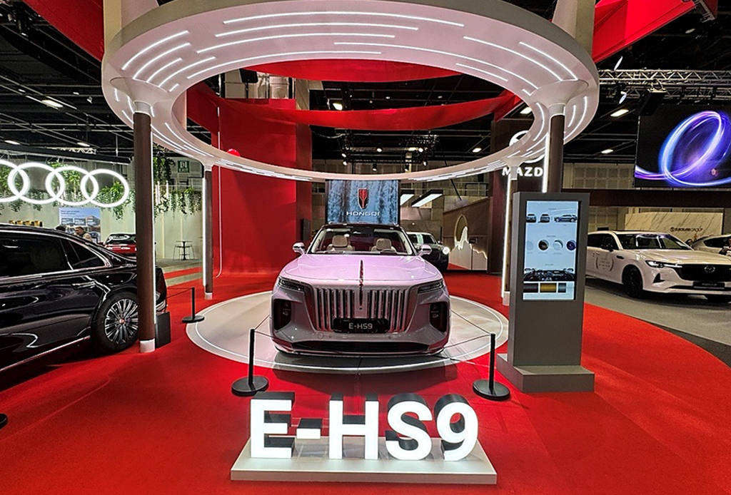 红旗E-HS9右舵新加坡车展首秀告捷 高端市场运营扎实起步