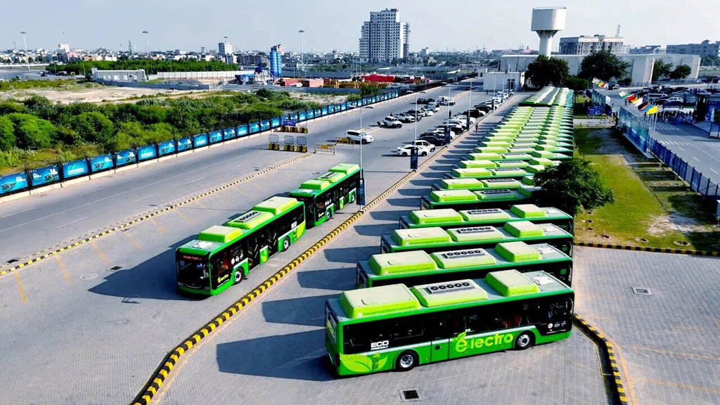 全球宇通人｜年销1227辆！他们在巴基斯坦“数”说宇通