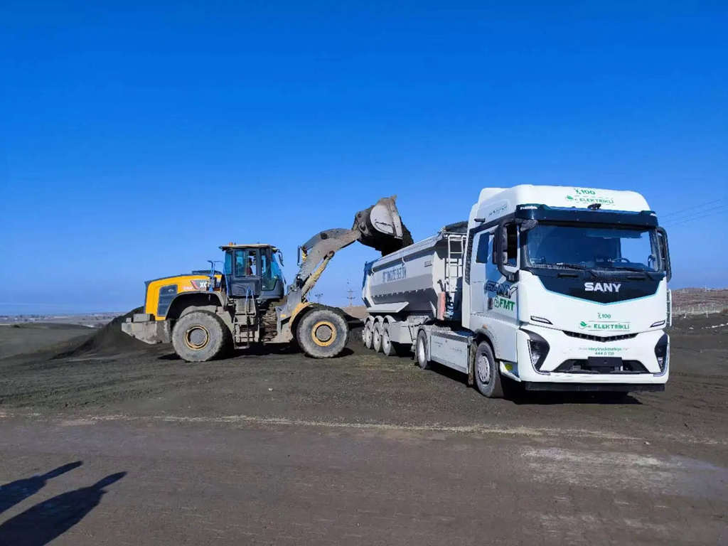 中国首款WVTA认证纯电重卡SE636亮剑土耳其