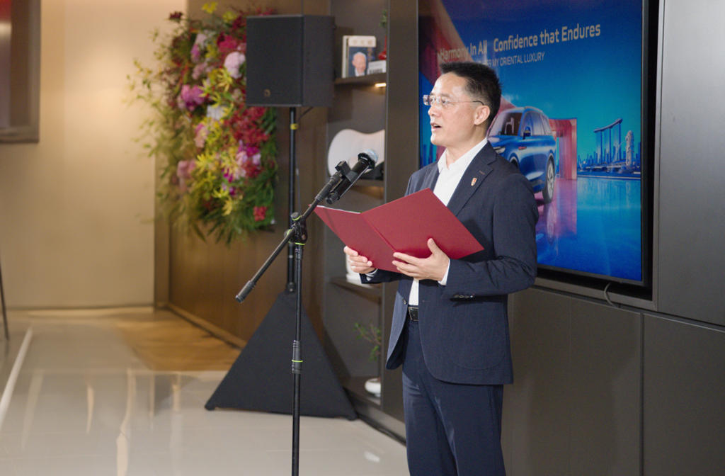 红旗E-HS9右舵新加坡上市暨全新展厅开业仪式圆满举行