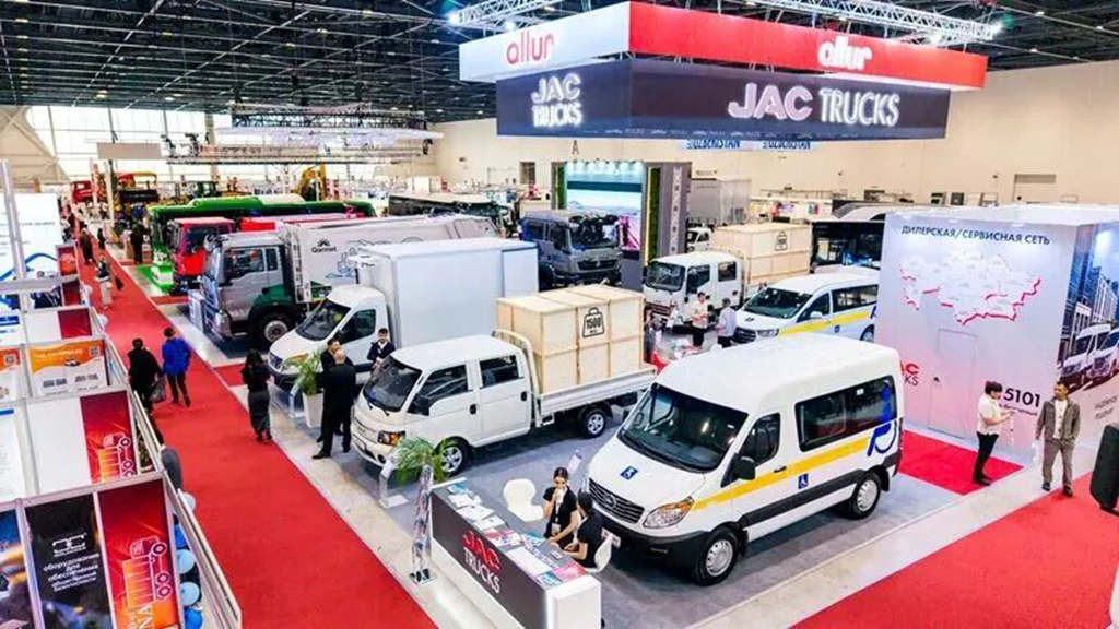 JAC新品闪耀亮相哈萨克斯坦国际商用车展