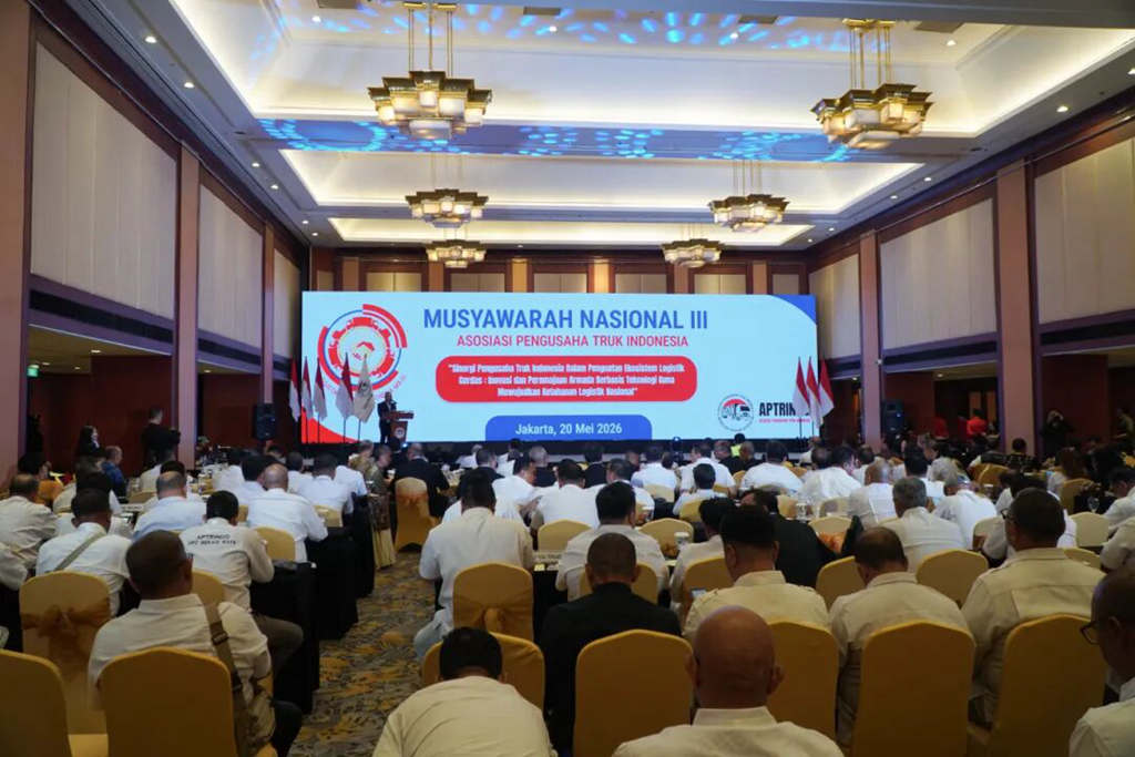 东风进出口公司携多款商用车亮相雅加达,深化印尼物流市场布局