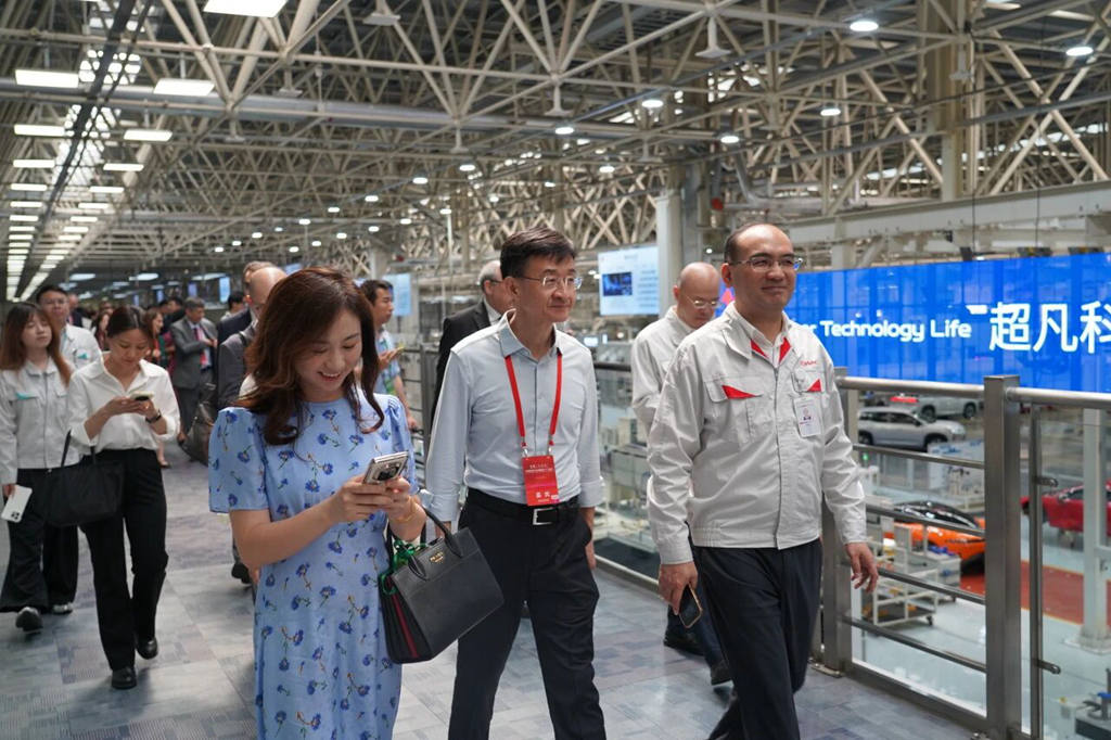 多国驻华使节探访广汽，共启全球汽车产业合作新局