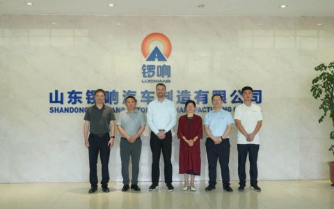凡士通团队到访锣响挂车开展座谈交流