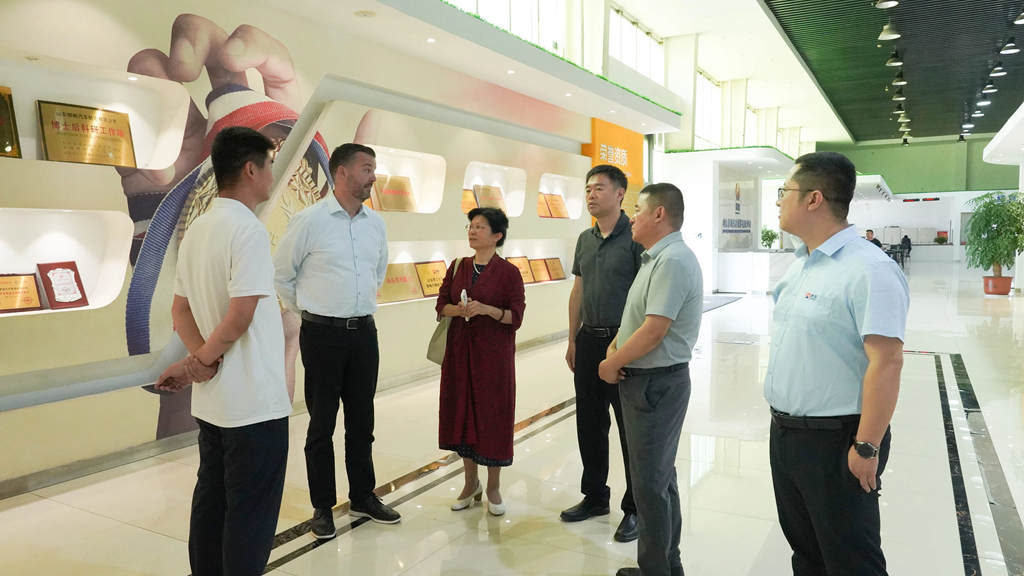 凡士通团队到访锣响挂车开展座谈交流