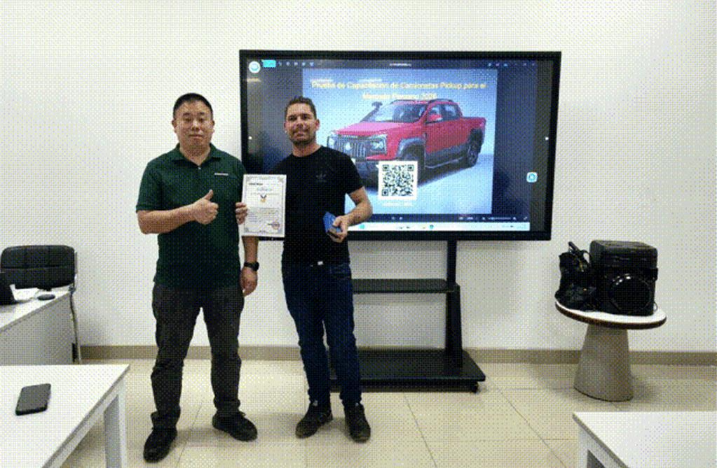 SINOTRUK Peru Training Center Hosts Pickup Training and Customer Visits