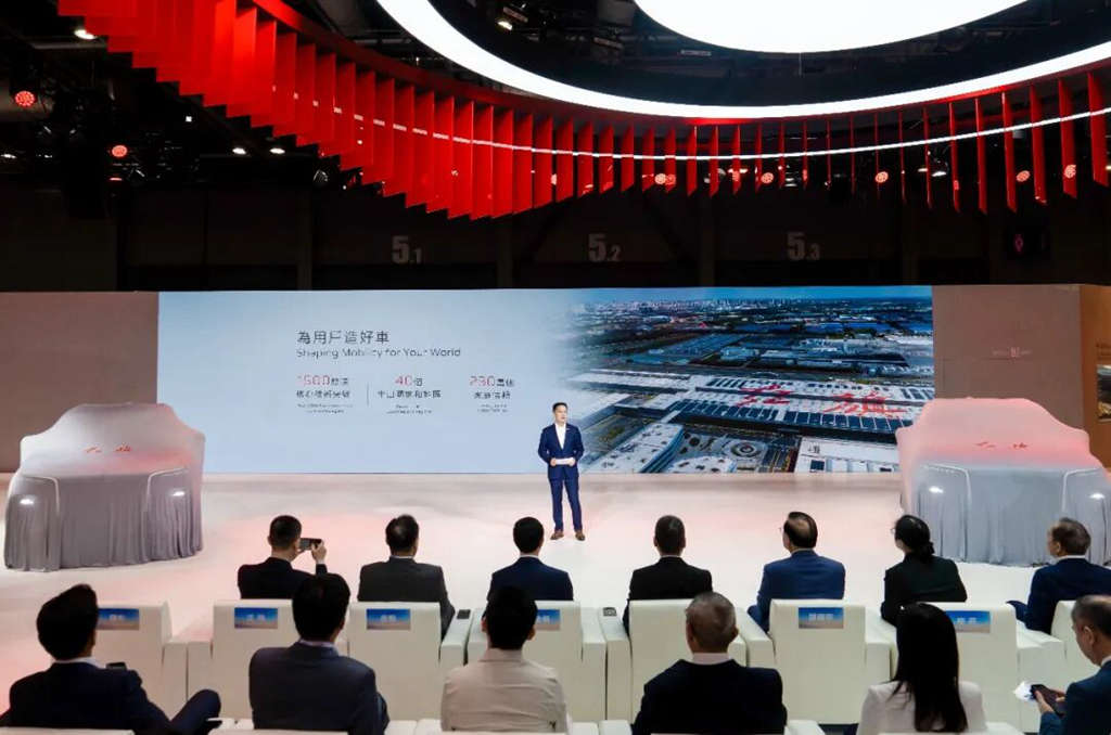 全球化战略全速进阶，“为全球用户造好车” 红旗品牌2026香港车博会开启右舵元年