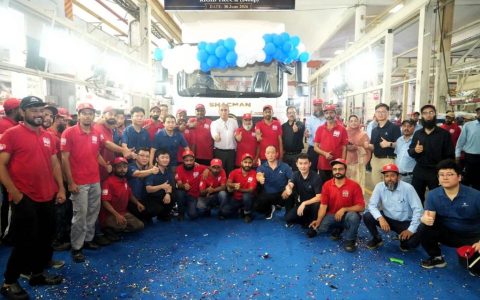 SHACMAN Pakistan CKD Project Celebrates First Truck Rollout