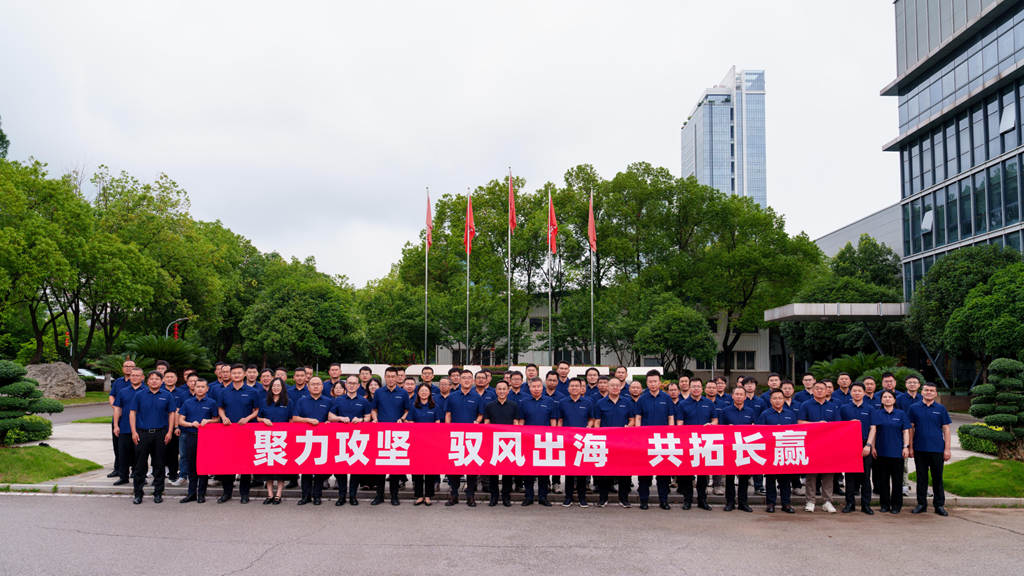 冲击商用车4万台目标,东风进出口构建一体化商用车出海体系