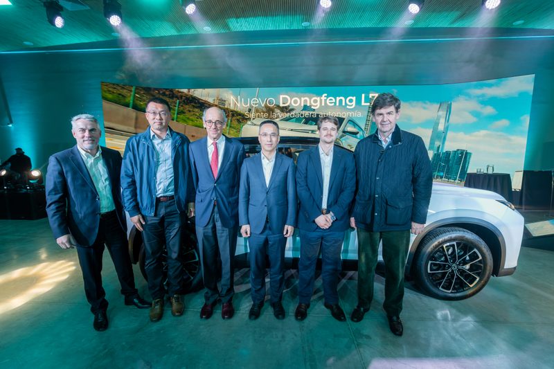 东风进出口携DONGFENG L7 PHEV登陆智利,加速南美矩阵布局
